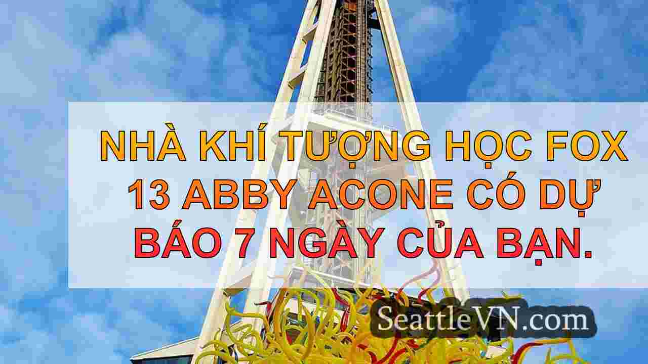 Núi tuyết dữ dội phía trước với thời