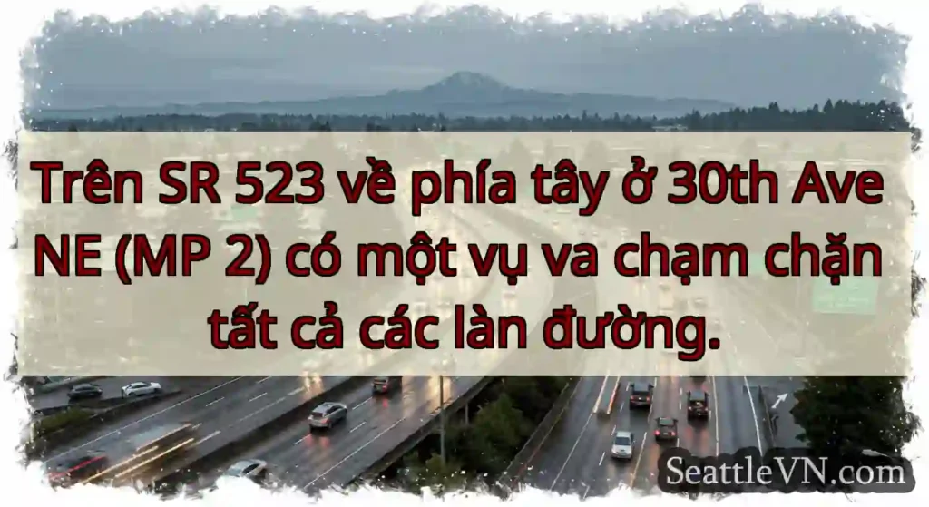 Trên SR 523 về phía tây ở 30th Ave NE (MP 2) có