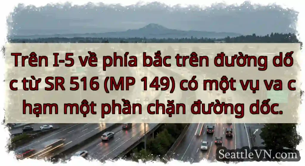 Trên I-5 về phía bắc trên đường dốc từ SR 516 (MP