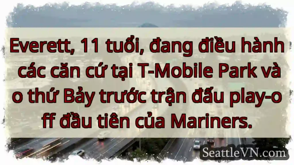 Everett, 11 tuổi, đang điều hành các căn cứ tại