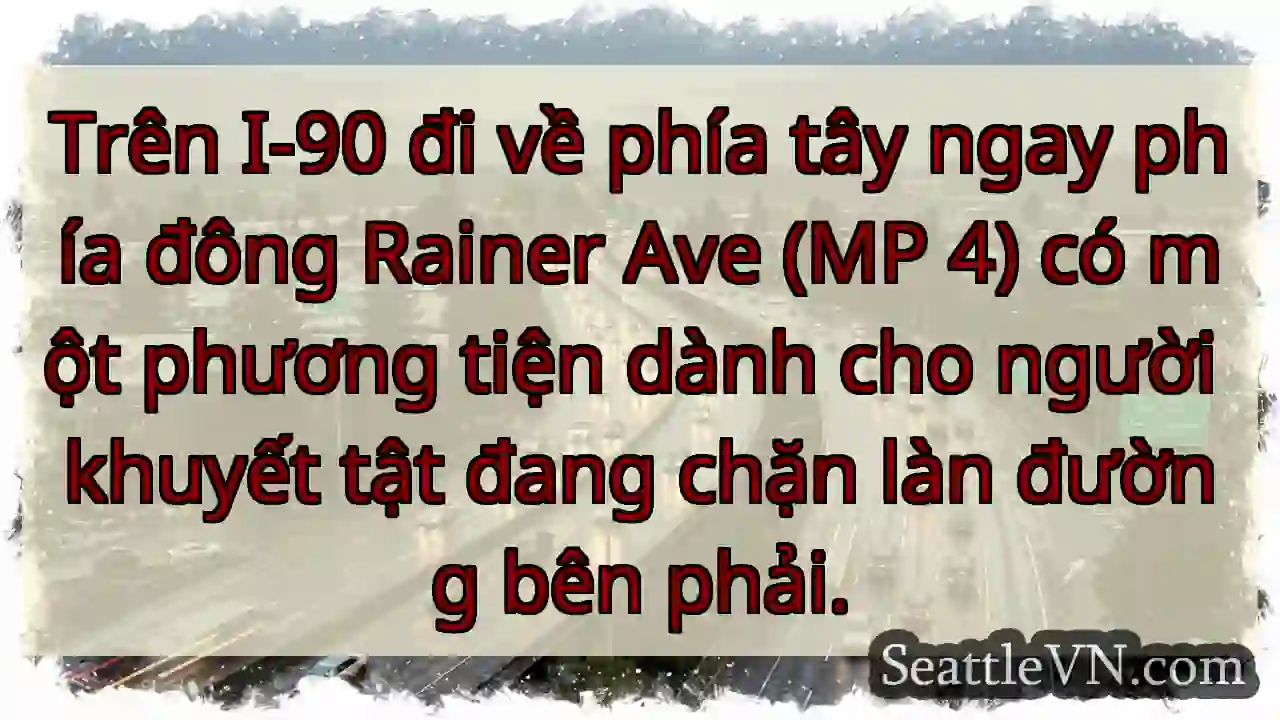 Trên I-90 đi về phía tây ngay phía đông Rainer