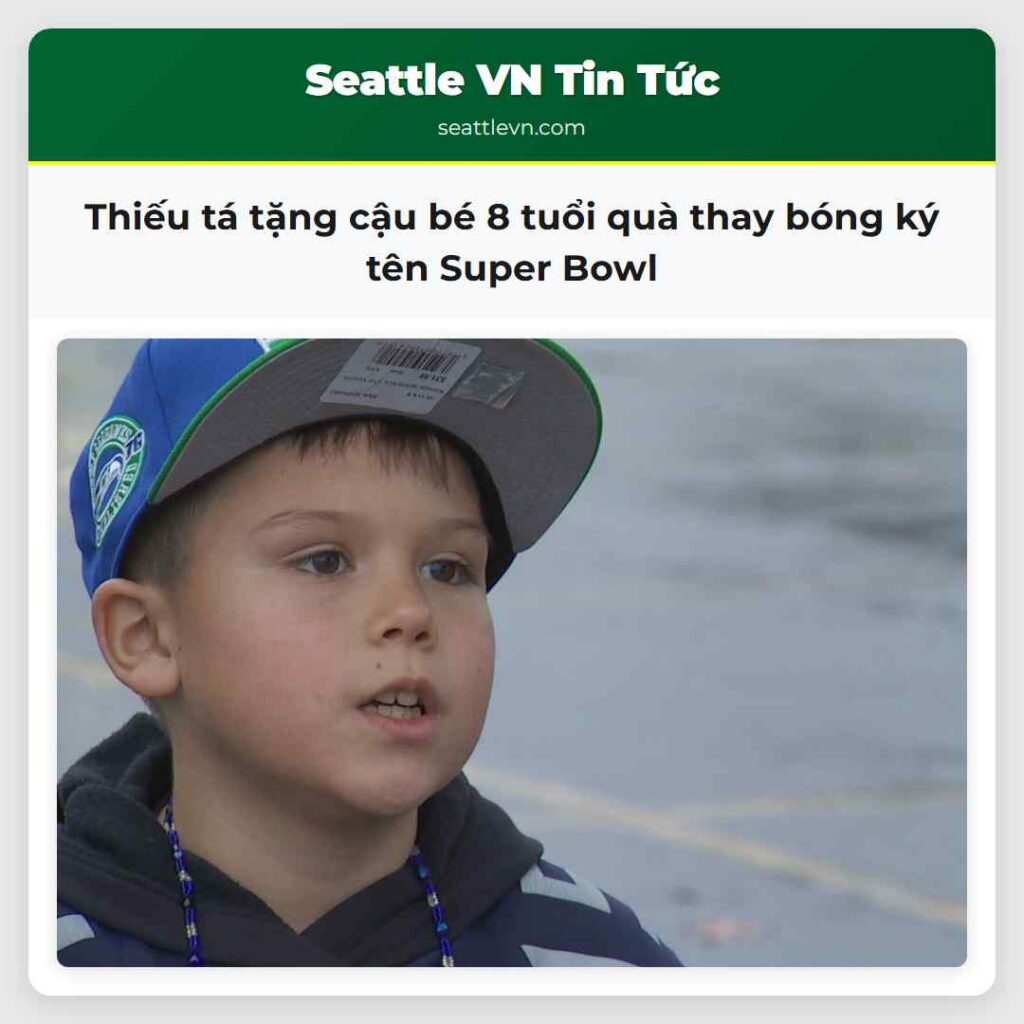 Thiếu tá tặng cậu bé 8 tuổi quà thay bóng ký tên