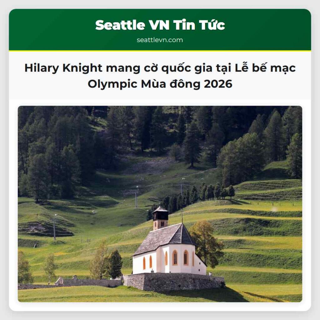 Hilary Knight mang cờ quốc gia tại Lễ bế mạc