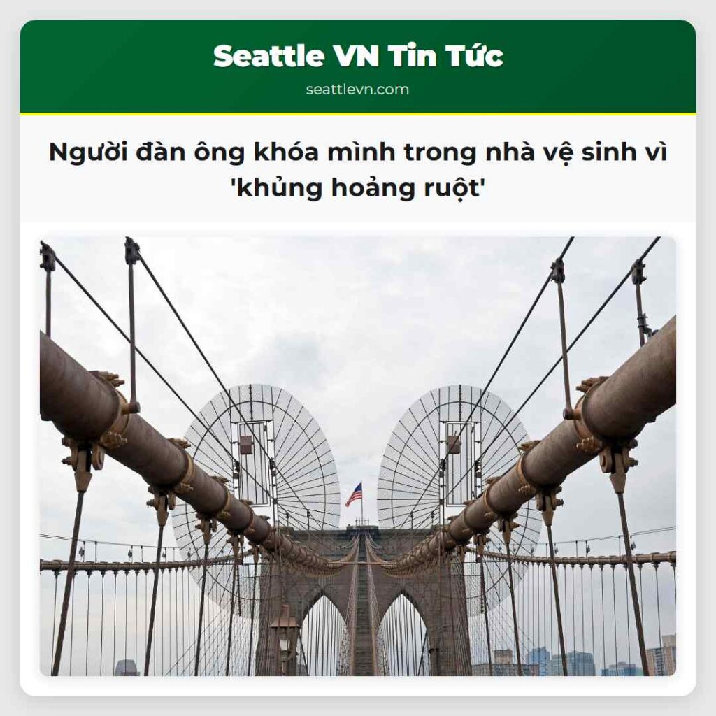 Người đàn ông khóa mình trong nhà vệ sinh vì