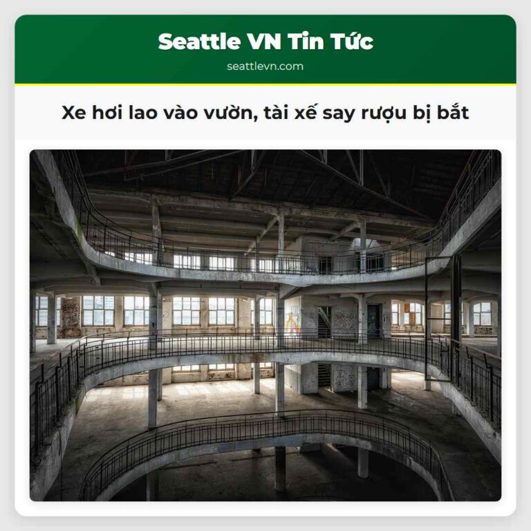 Xe hơi lao vào vườn tài xế say rượu bị bắt